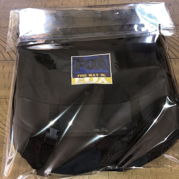 Fox 🦊 Gear Security Tote Organizational Compartments Inside/outside Handle - Picture 14 of 17